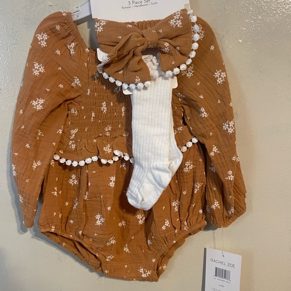 NWT Rachel Zoe 3 piece bubble romper with socks and headband sz 6-9M - Picture 1 of 4